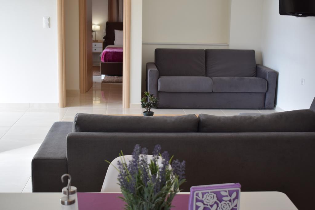 Studio Holiday Kalamata Extérieur photo