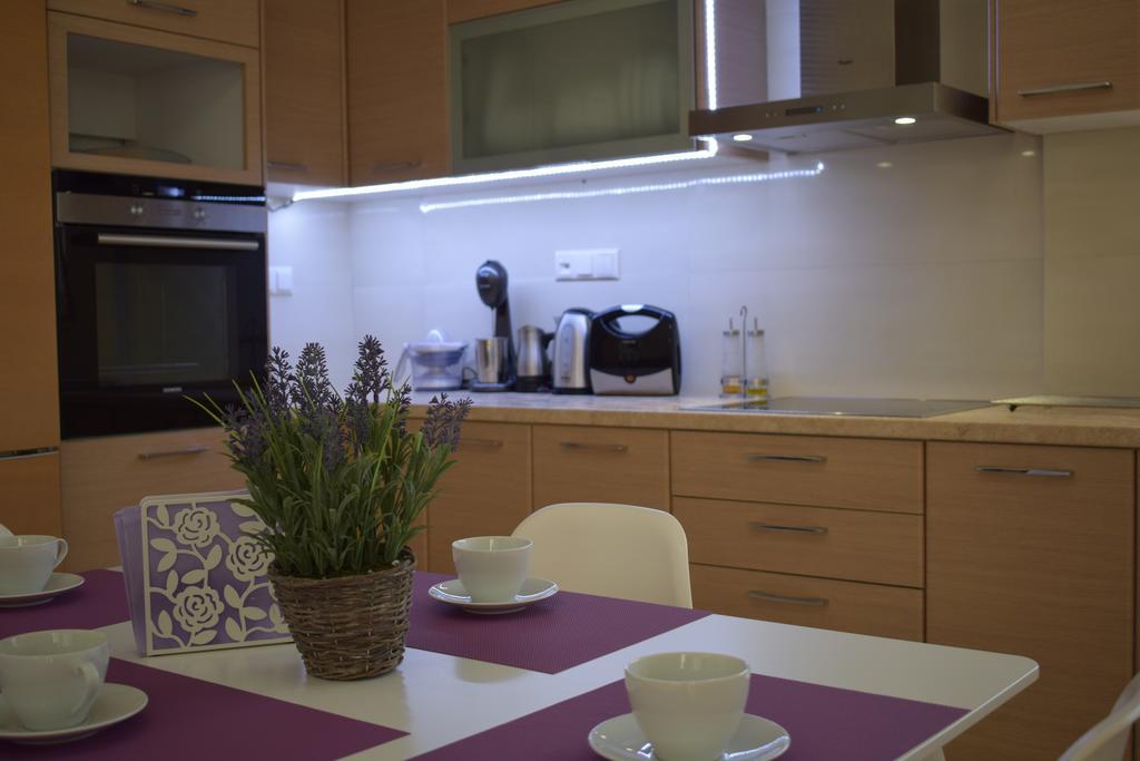 Studio Holiday Kalamata Extérieur photo