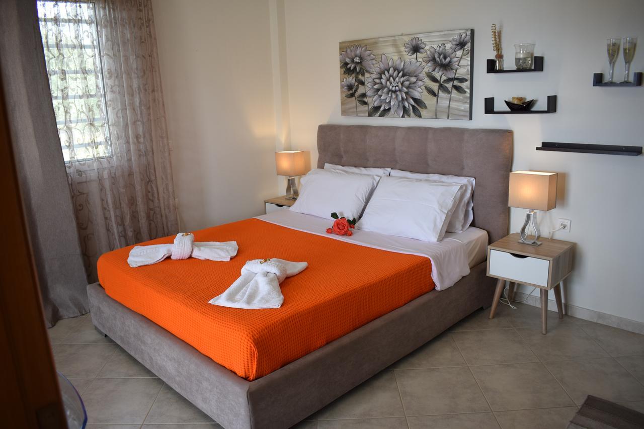 Studio Holiday Kalamata Extérieur photo