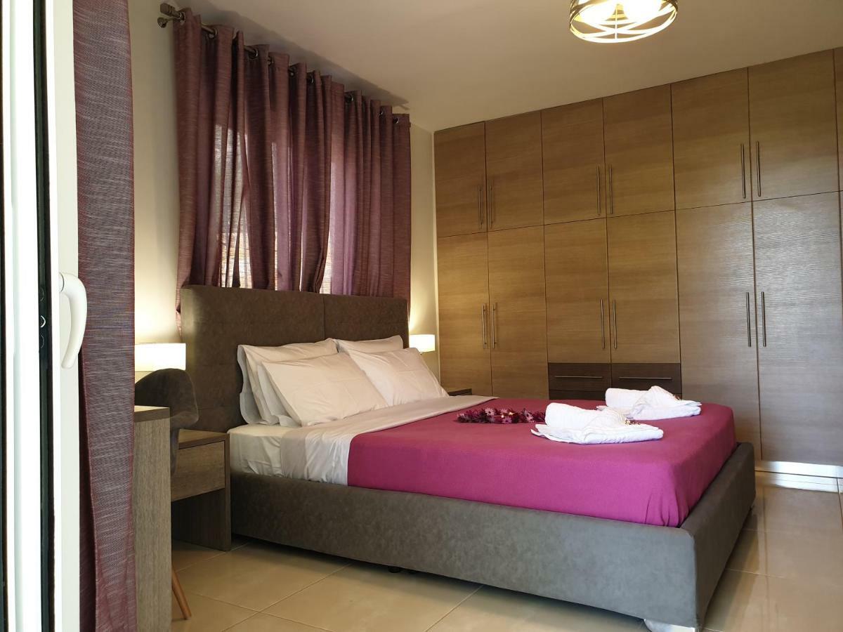 Studio Holiday Kalamata Extérieur photo